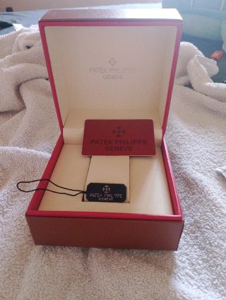 Rolex y Patek Philippe . Las dos cajas nuevas.