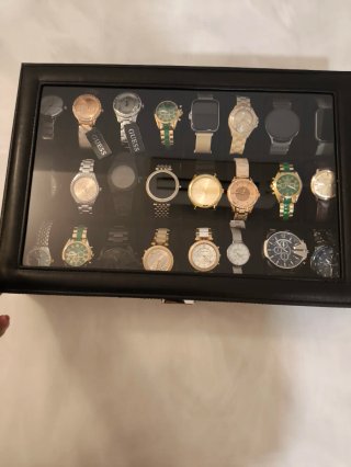 Scatola porta orologi nera e oro
