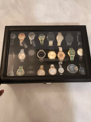 Scatola porta orologi nera e oro