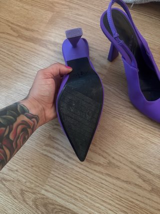 Zapatos de tacón fino morados