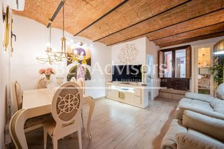 Dúplex en venta en El Poble Sec - Parc de Montjuïc en Barcelona