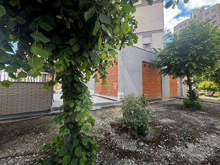 Local comercial en venta en Parla Este en Parla