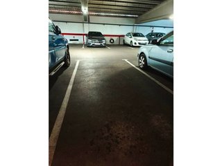 Garaje en venta en Eixample Sud – Migdia en Girona