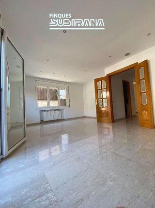 Chalet en venta en Les Comes en Igualada