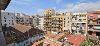 Piso en venta en El Raval en Barcelona