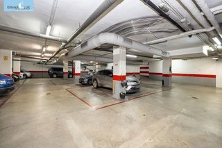 Garaje en venta en Camino de Ronda - Rosaleda en Granada