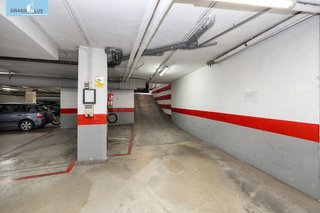 Garaje en venta en Camino de Ronda - Rosaleda en Granada