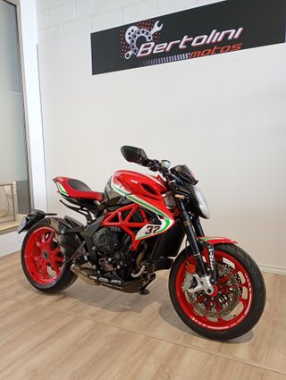 MV Agusta Naked Roja y Negra