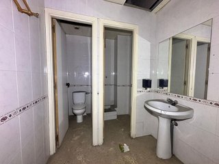 Local comercial en venta en Catalunya - Fontetes en Cerdanyola del Vallès