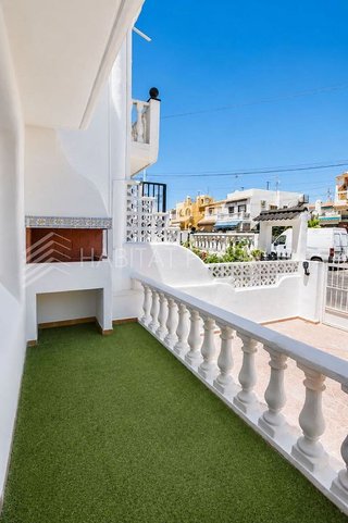 Casa pareada en venta en Playa de los Locos en Torrevieja