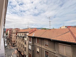 Piso en venta en Centro - Desierto - Arrontegi en Barakaldo