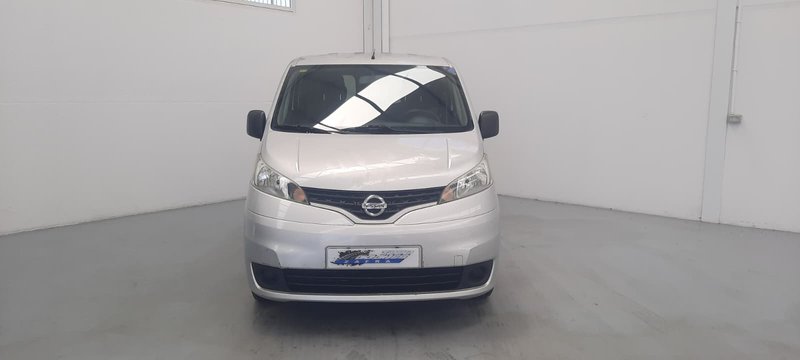Nissan NV200 2010 - foto 1