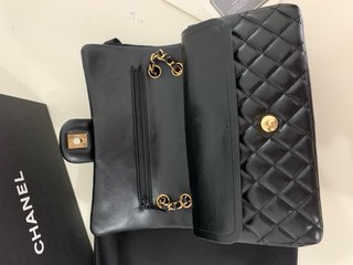Bolso Chanel Negro Piel Acolchado
