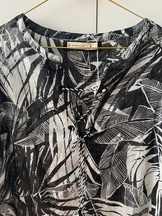 Camisola de playa estampado hojas
