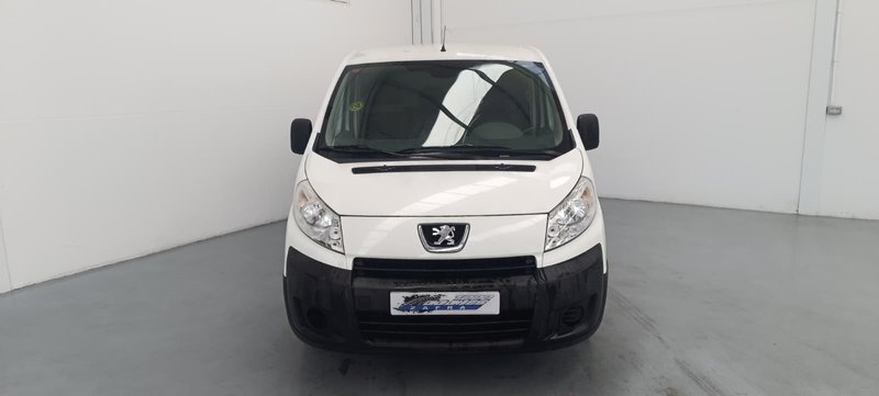 Peugeot Expert 2008 - foto 1