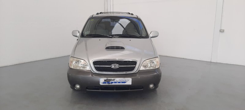KIA Carnival 2006 - foto 1