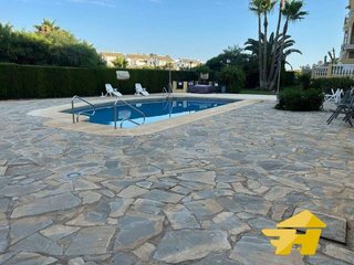 Piso en alquiler en Calaburra - Chaparral en Mijas