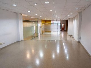 Local comercial en venta en Via Europa - Parc Central en Mataró