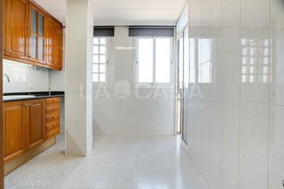Piso en venta en La Verneda i la Pau en Barcelona