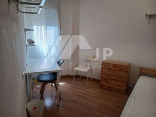 Piso en alquiler en Camino de Ronda - Rosaleda en Granada
