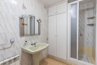 Piso en venta en Camino de Ronda - Rosaleda en Granada