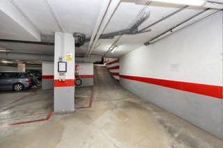 Garaje en venta en Camino de Ronda - Rosaleda en Granada