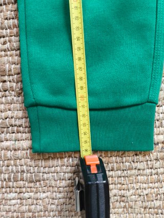 Pantalón chándal Nike verde Talla M
