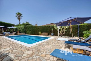 Chalet en venta en Cabanyes-Mas Ambrós-Mas Pallí en Calonge
