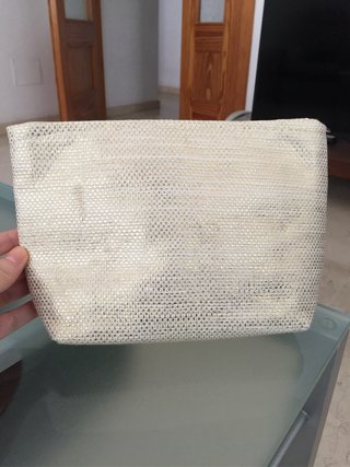 Neceser Clarins, nuevo