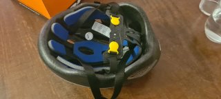 Casco de bici azul para niño