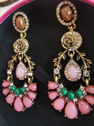 Pendientes largos estilo Art Decó florales