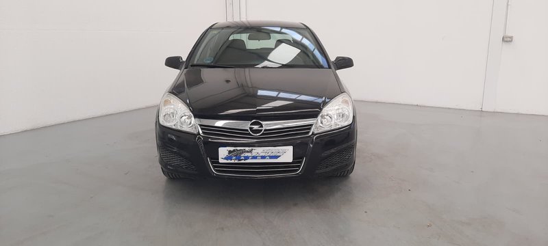 Opel Astra 2009 - foto 1