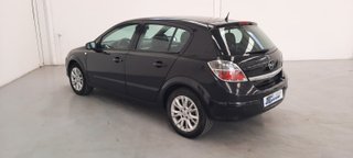 Opel Astra 2009