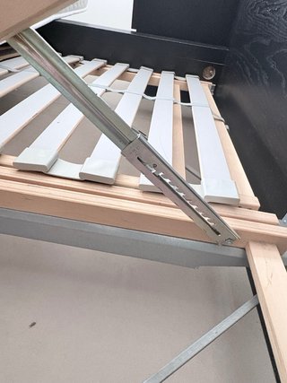 Cama IKEA + Colchón + Somier + Mesillas