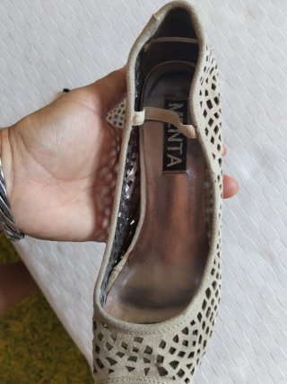 Zapatos tacón serraje beige Talla 35