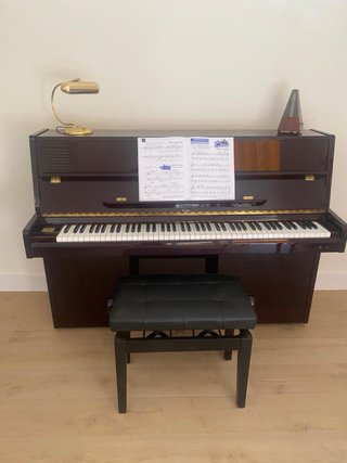 Piano Samick SU-108P Caoba