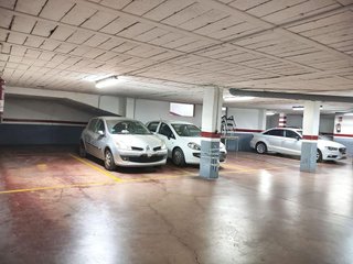 Garaje en venta en San Roque en Sevilla