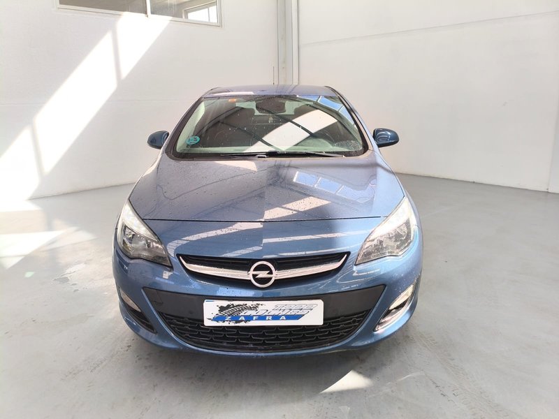 Opel Astra 2016 - foto 1