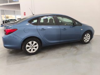 Opel Astra 2016