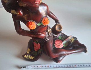 Figura kitsch mujer africana años 60