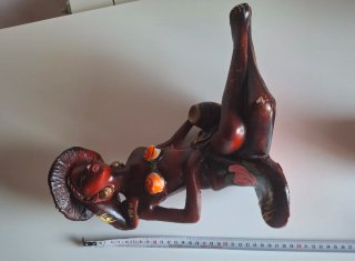 Figura kitsch mujer africana años 60
