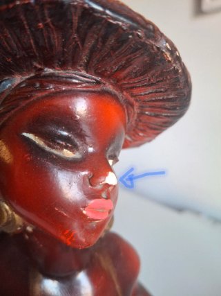 Figura kitsch mujer africana años 60