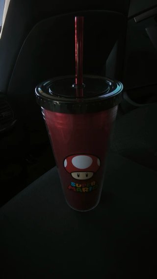 Vaso Super Mario con tapa y pajita