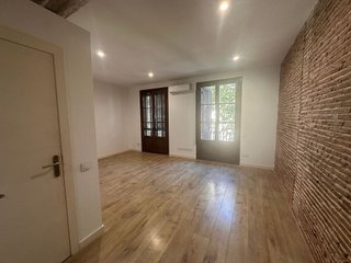 Piso en venta en Sant Antoni en Barcelona
