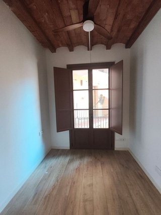 Piso en venta en Sant Antoni en Barcelona