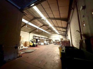 Nave industrial en venta en Montserrat - Parque Empresarial en San Fernando de Henares