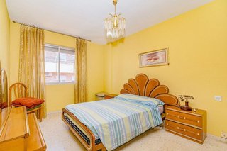 Piso en venta en Cervantes en Granada