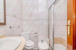 Piso en venta en Cervantes en Granada