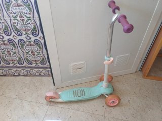 Patinete infantil 3-6 años como nuevo