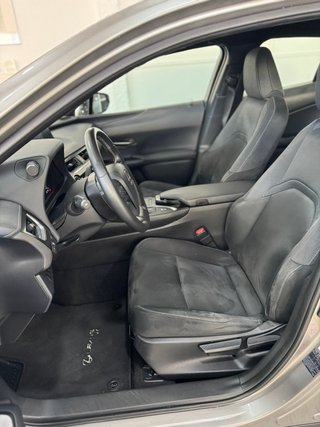 Lexus UX 2.0 250h Business Navigation